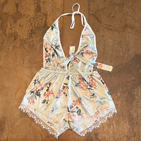 Unknown Other - NWOT Floral Satin Backless Halter Romper with Lace Trim Mint Green